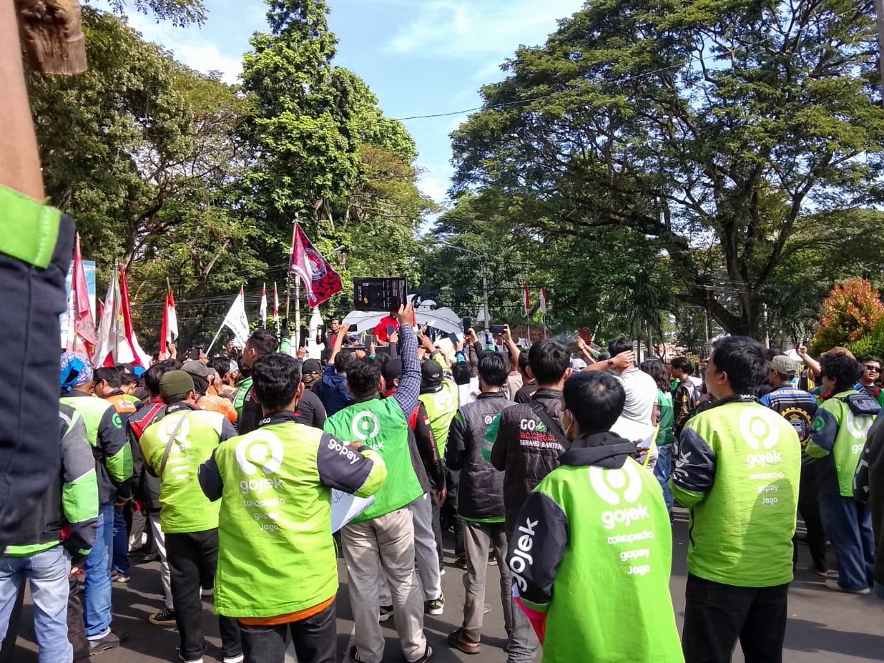 Pengemudi Ojol Banten Desak Pemerintah Hapus Program Aplikasi Merugikan dan Berikan Perlindungan Sosial 1 IMG 20250520 WA0006