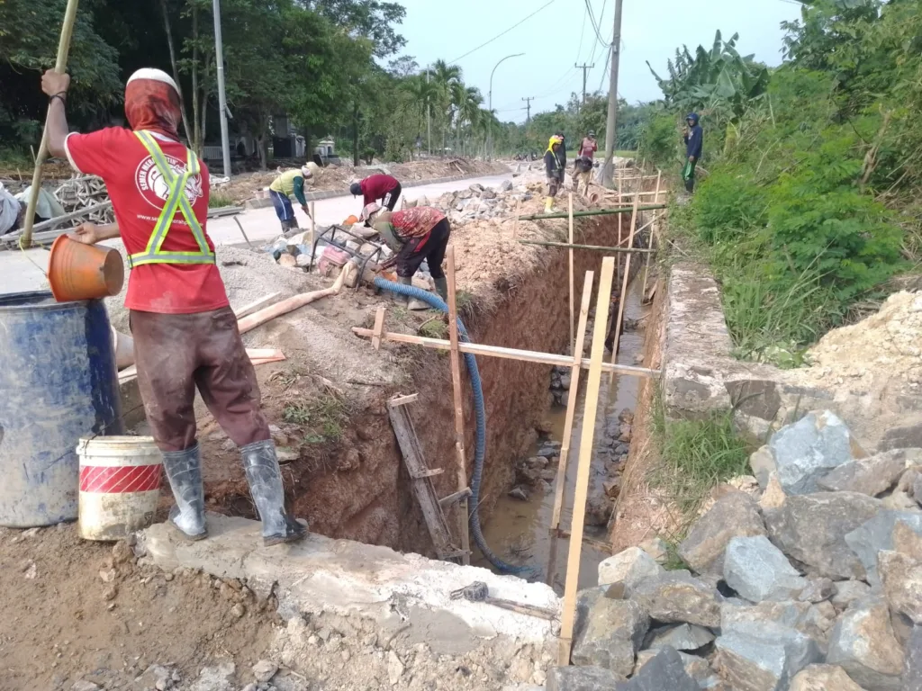 Benarkah Proyek Highland Park KSB Bermasalah? Klarifikasi Pelaksana dan Dukungan Aktivis Buka Fakta Baru 2 intipena.com 223235